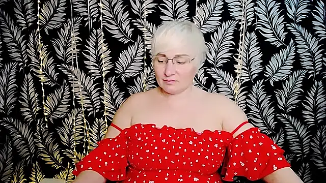 Olivia_playful webcam