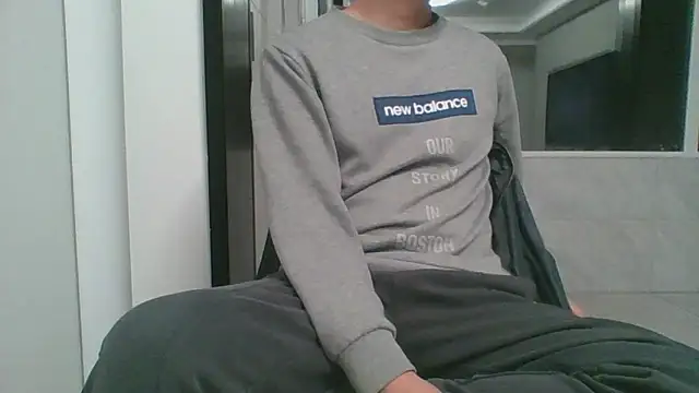 nole_china7 (Ask my age) - talk / fun / cum