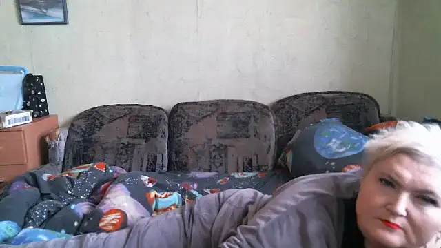 lana555 - Lana555's free webcam - UK Sex Cams