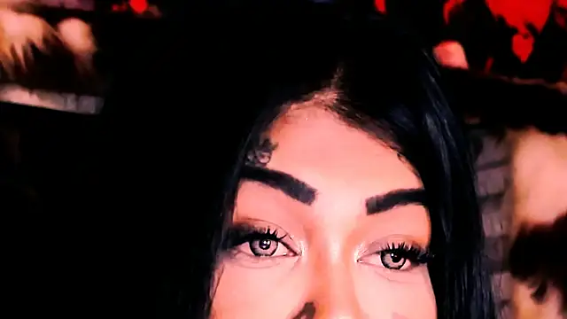 indian_dreamgirl webcam