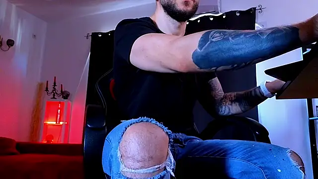 MightyAaron66 webcam