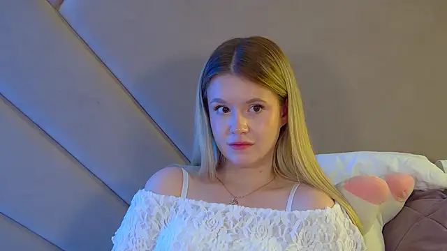 MilanaBalmain webcam