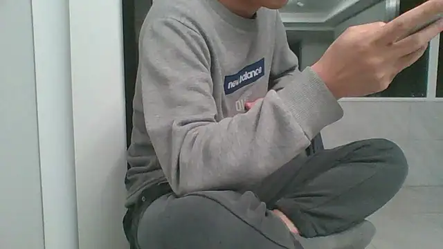 nole_china7 (Ask my age) - talk / fun / cum