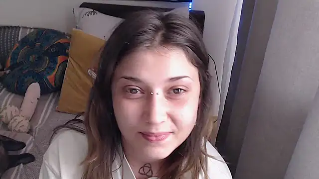 AlienforTwenty webcam