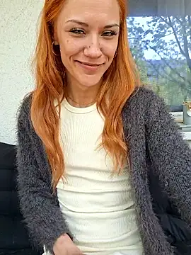 SlimBellaOfficial webcam