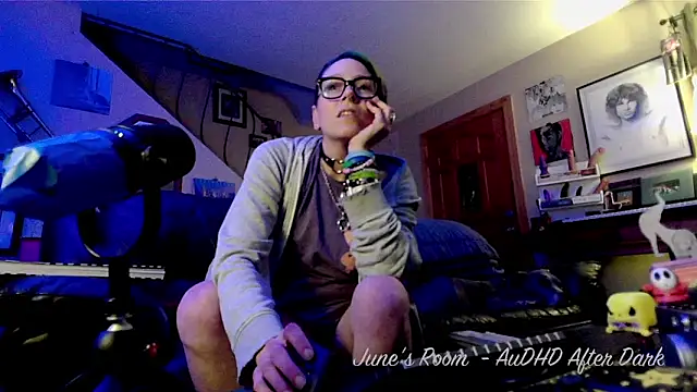 juneafterhours webcam