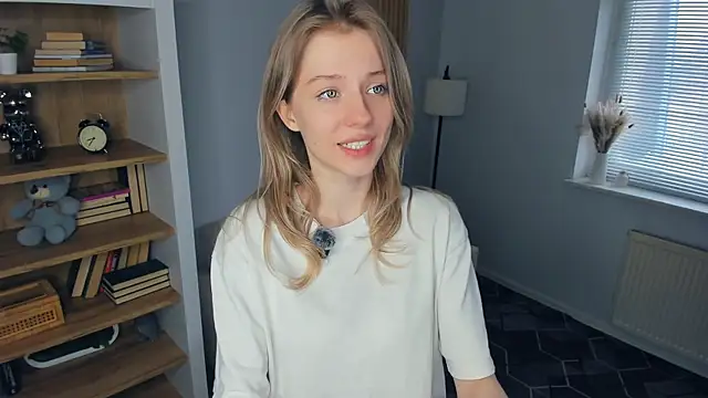 ShizueGattison webcam