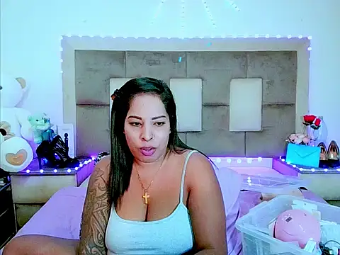 indiantopaz694u - Indiantopaz694u's free webcam - UK Sex Cams