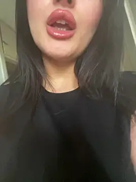 milana_uk - Milana_UK's free webcam - UK Sex Cams