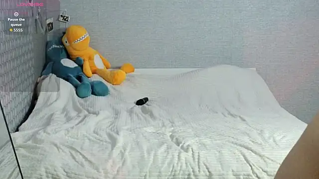 LuxuryLoverss webcam