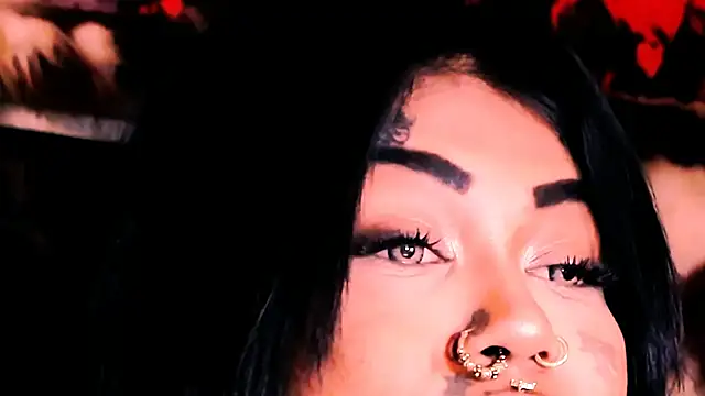 indian_dreamgirl webcam