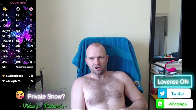 RealManHaveHairy webcam