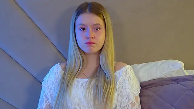 MilanaBalmain webcam