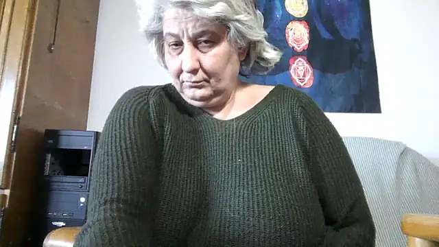 ExquisiteMature webcam