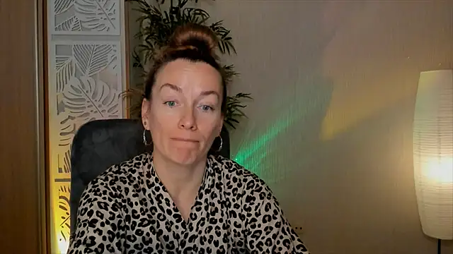 RebeccaMartinez webcam