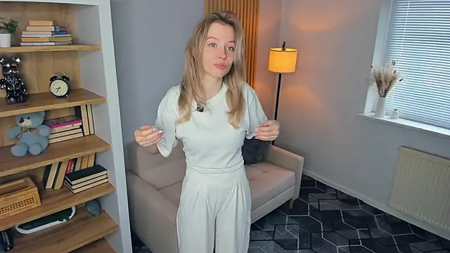 ShizueGattison webcam