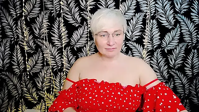 Olivia_playful webcam