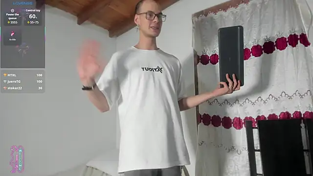 vlad__night (M young) - Masturbating for you 🍆👋