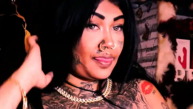 indian_dreamgirl webcam