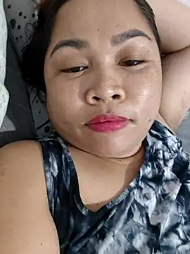 Sweetlorie_83 webcam