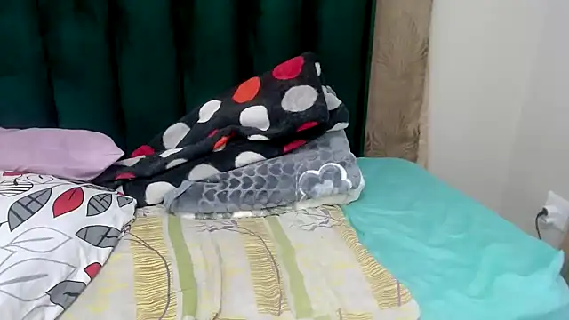 CaramelMelons78 live sex cam