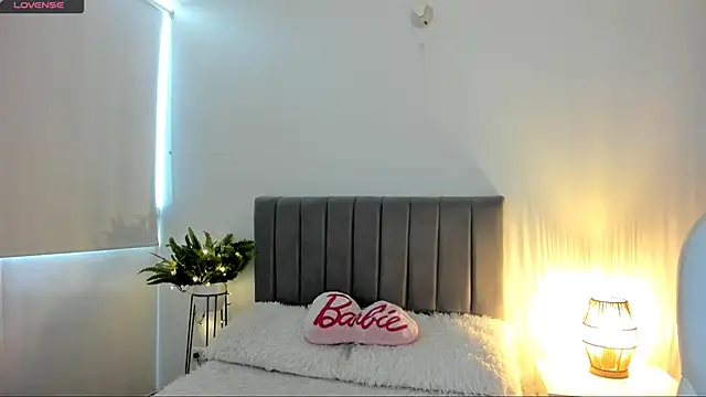 sophie_connors webcam