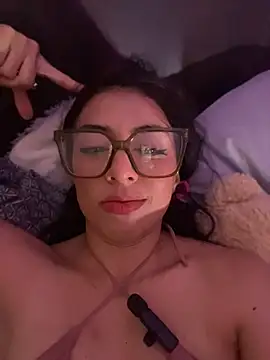 SweetHushviolet webcam