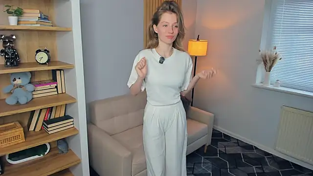 ShizueGattison webcam