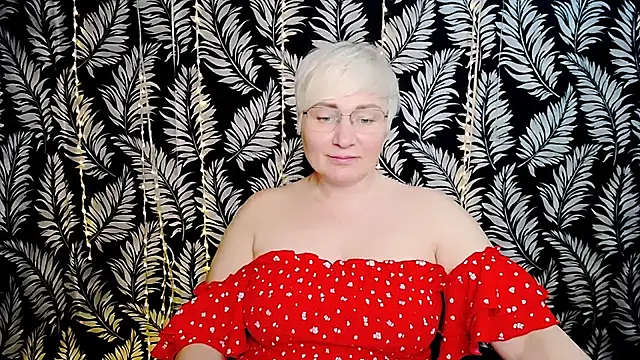 Olivia_playful webcam