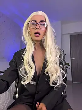 miss_tatiana_ - Miss_tatiana_'s free webcam - UK Sex Cams