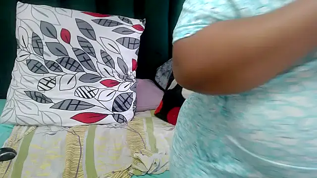 CaramelMelons78 webcam