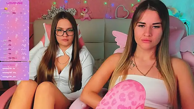 hotty_girls_here webcam