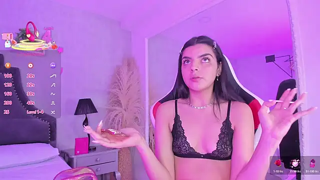 KarelyMitchel webcam