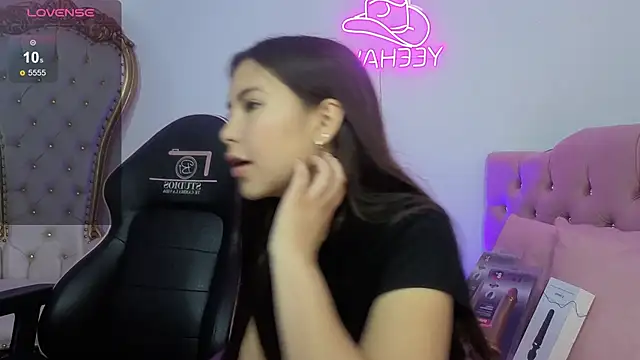 isabela_tay - ISABELA_TAY's free webcam - UK Sex Cams