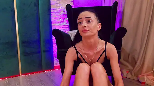 feetvibe (F young) - 5 min tease