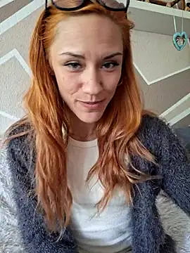 SlimBellaOfficial webcam