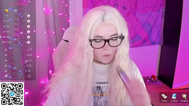 SelenaCute live sex cam