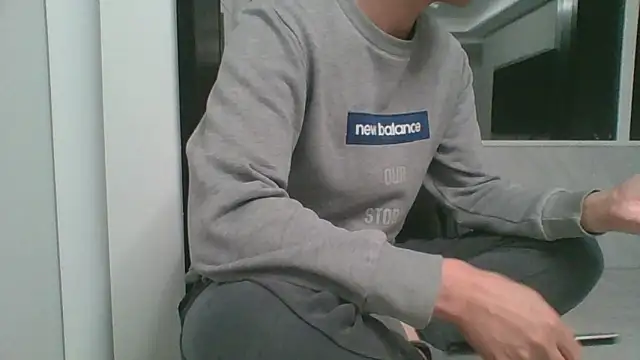 nole_china7 (Ask my age) - talk / fun / cum