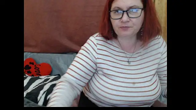 playfullmature - PlayfullMature's free webcam - UK Sex Cams