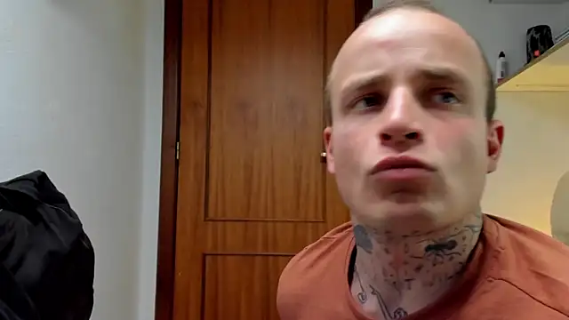 layneinchains webcam