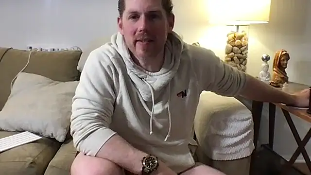 9voltt (Ask my age) - FUCKING GET DICKED DOWN BY CLOUDY DADDY