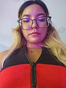 pretty_roxxyy (F teen) - Ride dildo 🍆 cowgirl style 🤠 USE TORSO
