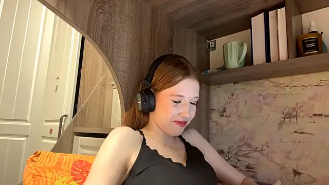KiraNice1 webcam