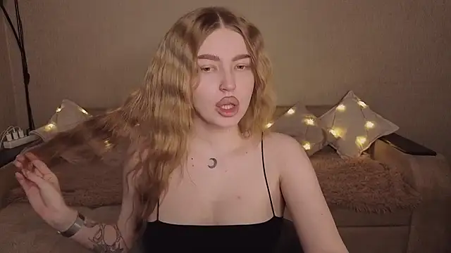 ViolettaLopez webcam