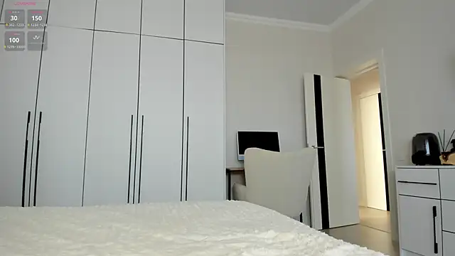 _miss_johansson_ (F young) - Happy day!!!