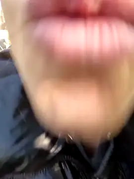 keli_jessi (F young) - Squirt in public park 🤭