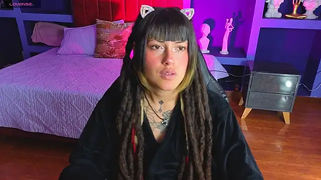 _sharlotte777 webcam