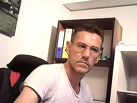 mastercharisma35 webcam