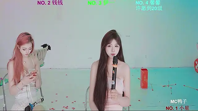 美女ZZ00033S在线直播