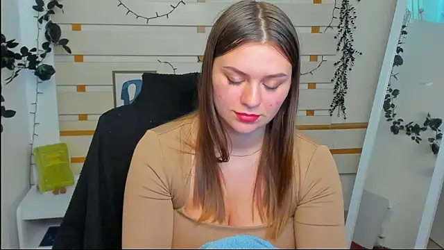 Josephine_Kiss webcam